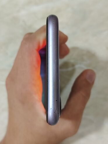 Apple iPhone: IPhone 11, 64 GB, Face ID — 7