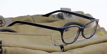 Naočare: Max O.M. 335 BLK i Max O.M. 317 RED dioptrijski ram 14 grama. Cena za — 12