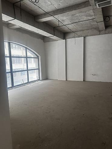 золотой квадрат: Продажа офисов 60 м², Без ремонта, Многоэтажное здание, 2 этаж — 5