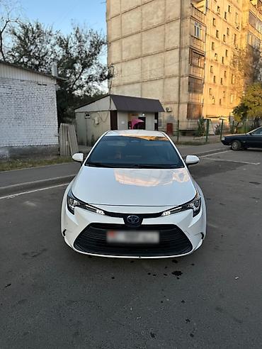 voxy noah: Toyota Corolla: 2023 г., 1.8 л, Вариатор, Гибрид, Седан — 6
