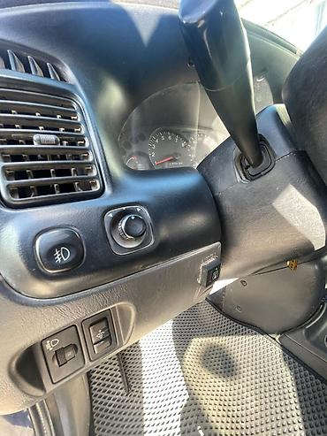 Mazda: Mazda Tribute: 2005 г., 2 л, Механика, Бензин, Кроссовер — 10