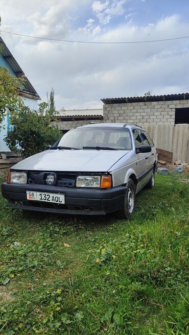 машина смитта: Volkswagen Passat: 1990 г., 1.8 л, Механика, Бензин, Универсал