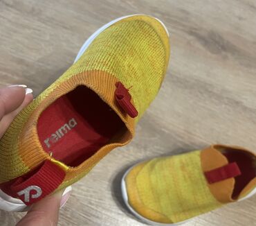 продаю советские игрушки: Продаю кроссовки Reima, б/у. Длина стельки 15 см (24 размер)