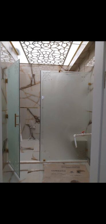 Duş kabinaları, arakəsmələr: Yeni Arakəsmə, Düzbucaqlı, Pulsuz çatdırılma — 14