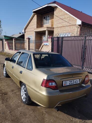 Daewoo: Daewoo Nexia: 2011 г., 1.6 л, Механика, Бензин, Седан