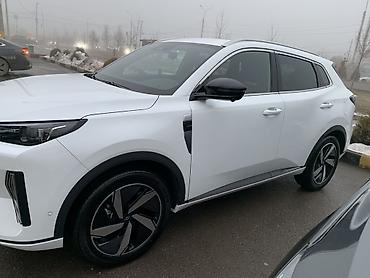 Changan: Changan Qiyuan Q05: 2023 г., 1.5 л, Вариатор, Электромобиль, Кроссовер — 4