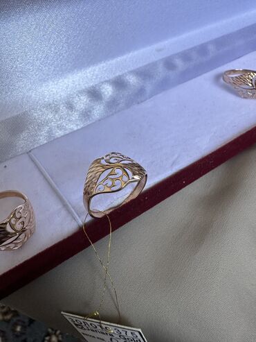 купить золотое кольцо в рассрочку: Кольцо Кыргыз Алтын 375’ Вес:1.07гр Размер:17-17,5-18 Цена:4500сом