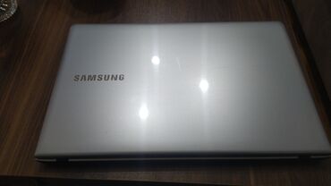 Samsung: İşlənmiş Samsung, 15.6 ", Intel Core i5, 512 GB, Ünvandan götürmə