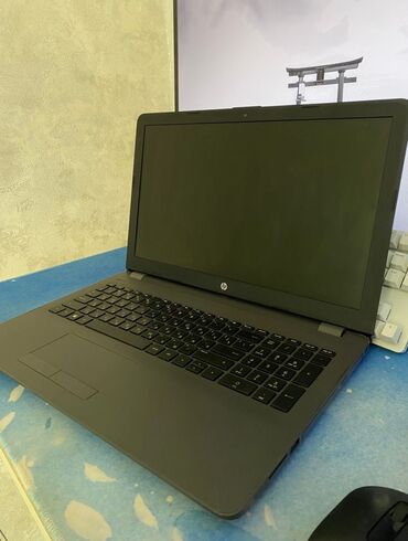 Ноутбуки: Ноутбук, HP, 8 ГБ ОЗУ, Intel Core i3, 15.6 ", Для несложных задач, память HDD + SSD