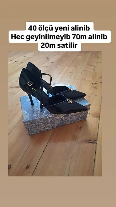 itle qızın seksi: Qadın klassik tufliləri - Rəng: qara, laklı parlaq səth - Model — 1