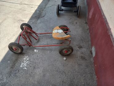 Игрушки: Продаю кузов от детской машины ссср цена за всё — 5