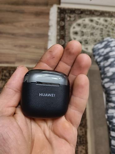 mikrofonlar: Huawei simsiz qulaqlıq (şarj qutusu ilə) - Brend: HUAWEI - Model — 1
