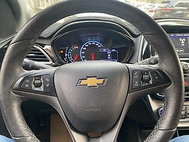 Chevrolet: Chevrolet Spark: 2019 г., 1 л, Вариатор, Бензин, Хэтчбэк — 6