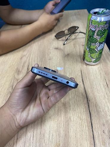 Infinix Note 12 
Памят 128/6
Срочно 
 ватсап 
 связь — 4