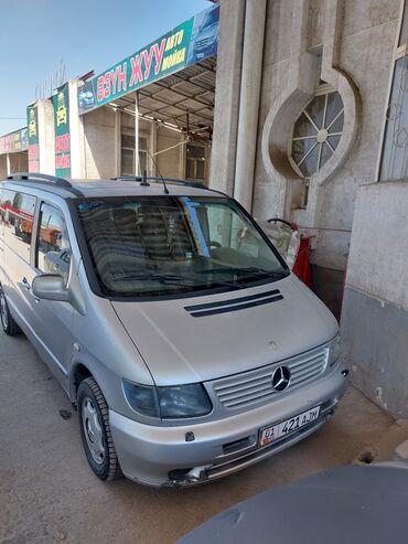 Mercedes-Benz: Mercedes-Benz Vito: 2002 г., 2.2 л, Механика, Дизель, Минивэн