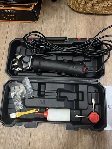 оборудование для пива: Машинка для стрижки овец в комплекте с кейсом для хранения и