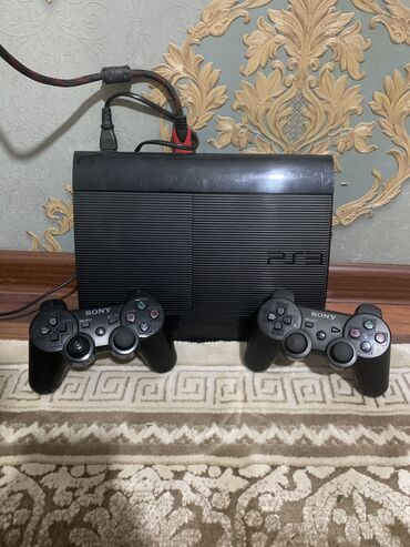 PS3 (Sony PlayStation 3): PS3 slim плюс 2 джостика сделано прошивка игры FIFA 18,18 Pes 18 Need