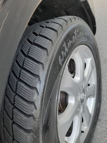 Toyota: Toyota Camry: 2.4 l | 2010 il Sedan — 19