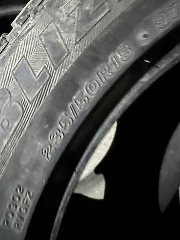 р18 235 55: Комплект автомобильных шин Bridgestone Blizzak 235/50 R18 — 1