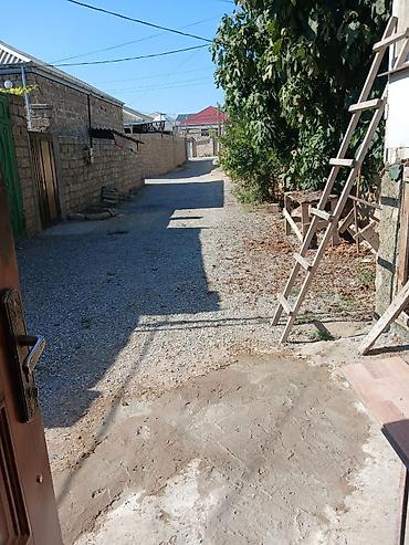 Satılır: həyət evi Bine qesebe merkeze yaxın kanal korpusun kecen kimi