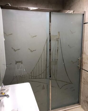 Duş kabinaları, arakəsmələr: Yeni Arakəsmə, Pulsuz çatdırılma — 30