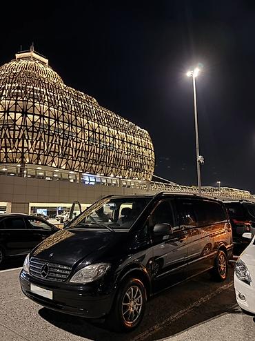 Mercedes-Benz: Mercedes‑Benz Vito – qara rəngli, uzun kuzovlu miniven — 4