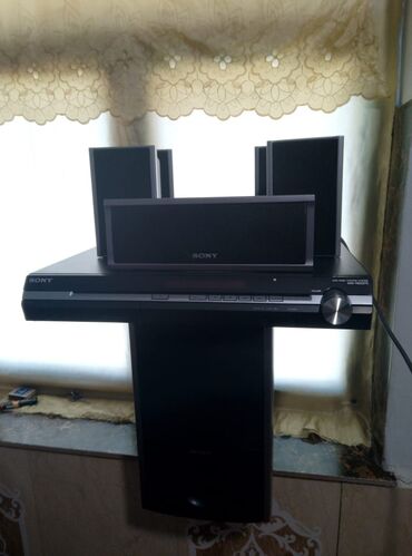 Dinamiklər və kolonkalar: Yeni Sony Kolonka, Növ - Ev kinoteatrı üçün, rəng - Qara