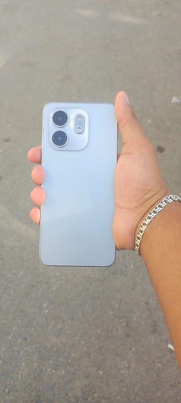 htc one a9 32gb silver: Məhsul: Smartfon (gümüş/açıq boz rəng) Xüsusiyyətlər və dizayn: - — 1