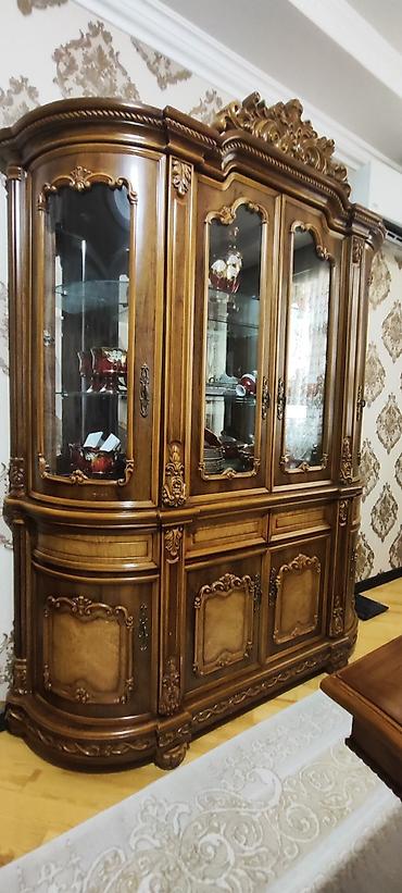 Masa və oturacaq dəstləri: Qonaq otağı üçün, Açılmayan, Dördbucaq masa, 8 stul — 4