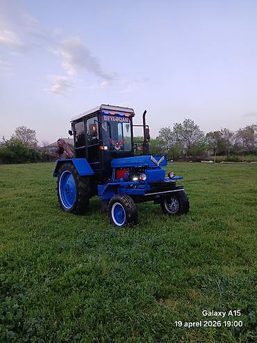 mtz 1025: Kənd təsərrüfatı üçün universal traktor qaqa traktorun nönrəsi — 2