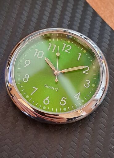 Auto oprema: Sat za automobil - zeleni Izuzetno lep dodatak za Vaš automobil na lalafo.rs — 2 Auto oprema: Sat za automobil - zeleni Izuzetno lep dodatak za Vaš automobil — 2