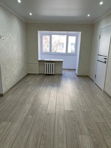 индивидуальный квартира: 2 комнаты, 42 м², Индивидуалка, 2 этаж, Косметический ремонт