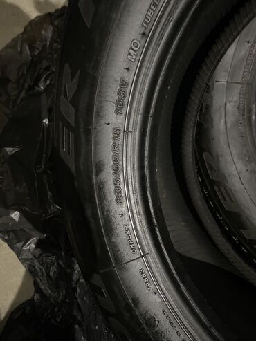 Təkərlər: İşlənmiş Şin Bridgestone 235 / 60 / R 18 — 12