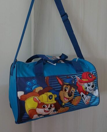 Ostale dečije stvari: Torba za trening i putovanja
Cena 1600 din
38*22 cm — 11