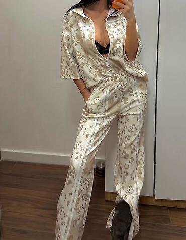 Kompleti: 💫New collection💫

⚜️Univerzalna velicina
⚜️Cena 3500 din — 13