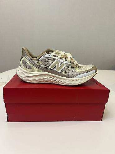 Qadın ayaqqabıları: New Balance, Ölçü: 39, rəng - Ağ, Yeni — 9