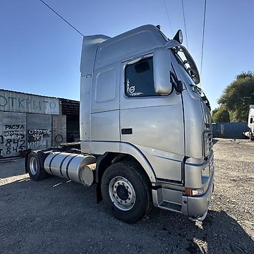глазки на авто: Тягач, Volvo, 2000 г. — 2