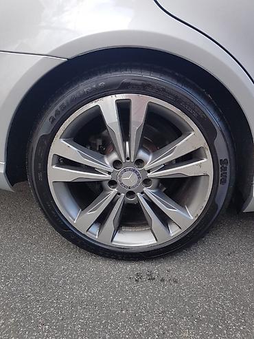 silikonska traka: Prodaju se alu felne za Mercedes-Benz sa montiranim pneumaticima — 3