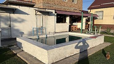 Продажа коттеджей и домов: 🏡 СРОЧНО ПРОДАЁТСЯ ДОМ В НОВОПОКРОВКЕ! Продаётся уютный кирпичный дом — 4