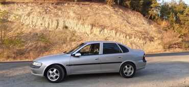 Продажа авто: Opel Vectra: 1.8 л | 1996 г. 46000 км Седан