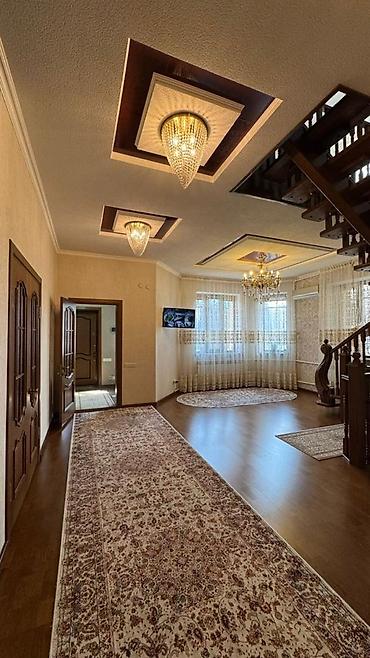 Продажа коттеджей и домов: Продаётся особняк 📍 Район: Суванбердиева 🔹 Площадь дома: 345 м² 🔹 — 18