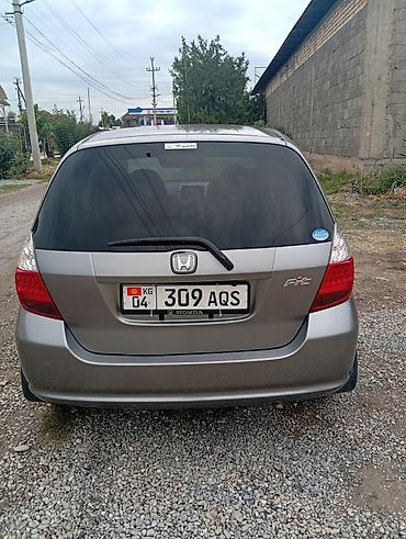 civic 5: Honda Fit: 2004 г., 1.3 л, Вариатор, Бензин, Хэтчбэк — 2