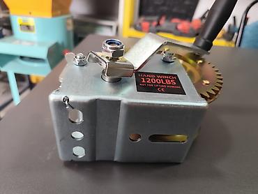 124 рычаг: Ручная лебедка с тросом HAND WINCH 1000 lbs. Описание: - Механичес,кая — 6