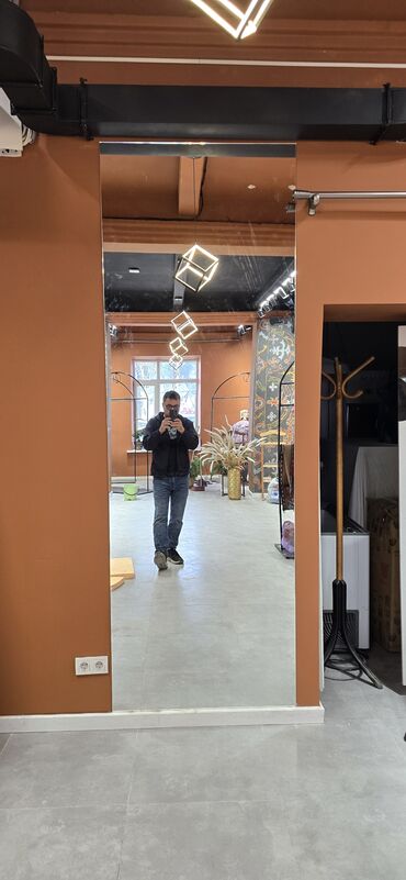 Зеркала: Стоимость за м2: Простое зеркало, с закругленной обточкой - 2500 — 18