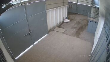 Склады и мастерские: ПРОДАЕТСЯ Склад 1000 м2 в г.Ош. Подходит для производства. С ремонтом — 5