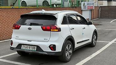 Kia: Kia Niro: 2019 г., Гибрид, Кроссовер — 5