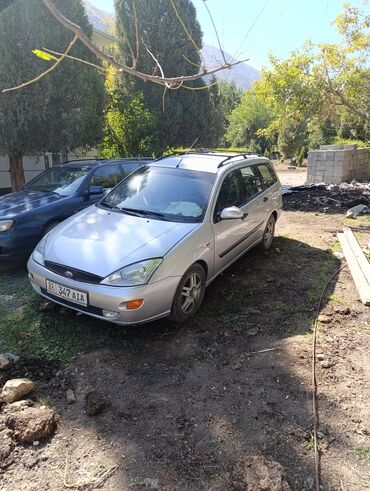 маскивич машина: Ford Focus: 2000 г., 1.8 л, Бензин, Универсал