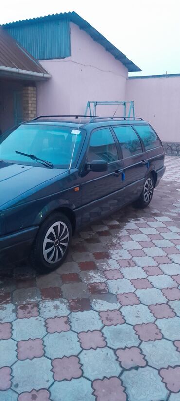 Volkswagen: Volkswagen Passat: 1992 г., 1.8 л, Механика, Бензин, Универсал