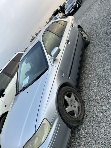 хундай автомобиль: Honda Accord: 2002 г., 2 л, Автомат, Бензин, Седан