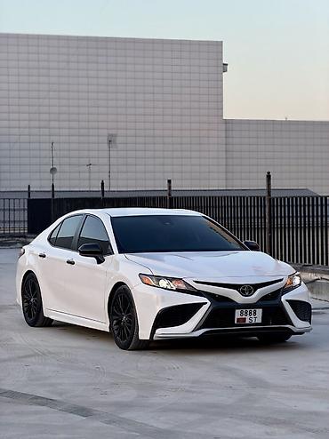 Toyota: Toyota Camry: 2019 г., 2.5 л, Типтроник, Бензин, Седан — 2